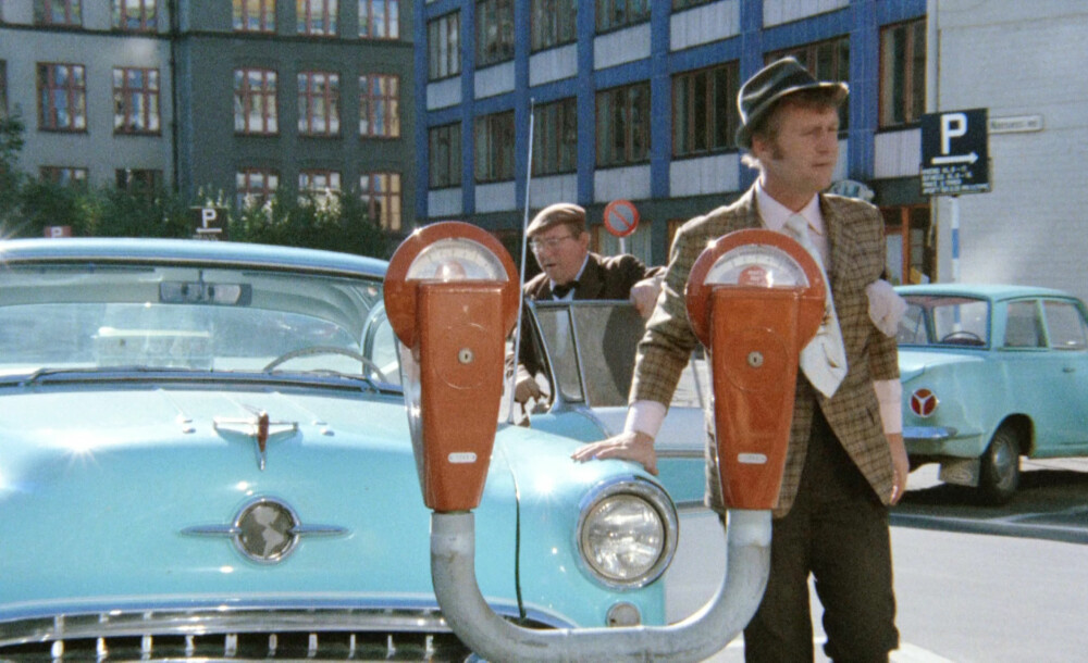 <b>LEKKER:</b> I Olsenbanden og Dynamitt-Harry går amok (1973) er det en flott Oldsmobile 98 som er bandens bil.