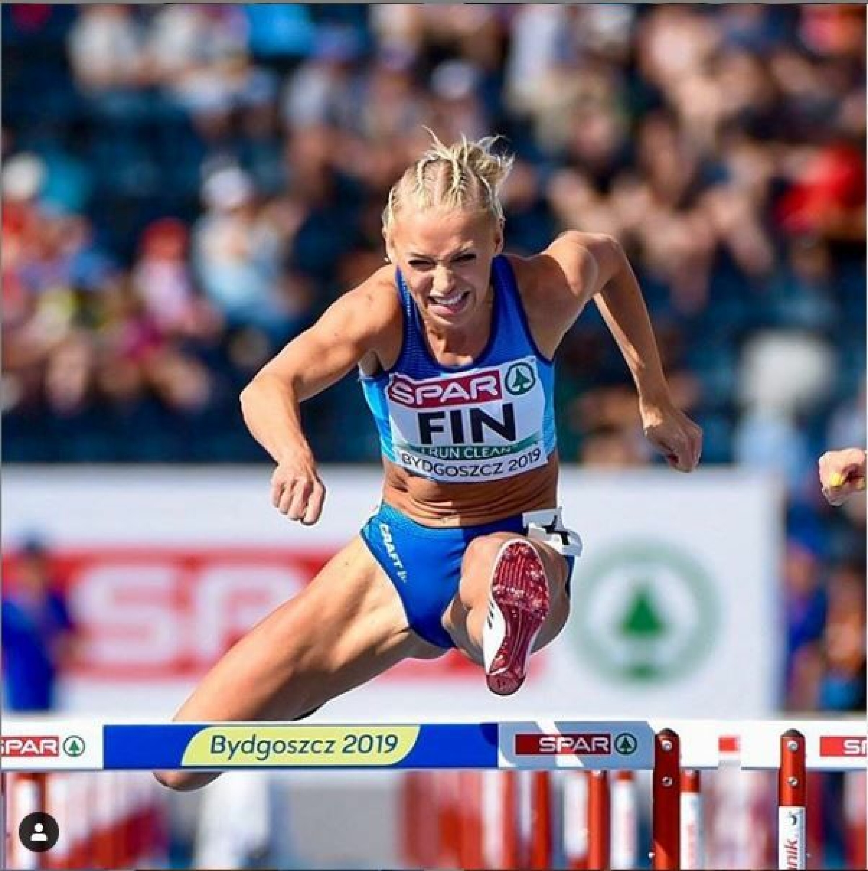 ANNIMARI KORTE: Annimari (31) satte i år finsk rekord på 100 meter hekk med sterke 12.72. Utenfor idrettsbanen er hun flink til å poste bilder av seg selv på sosiale medier der du ser at hun har trent en god del. Så kan hun også konkurrere på landslaget med FIN på landslagsdrakten.