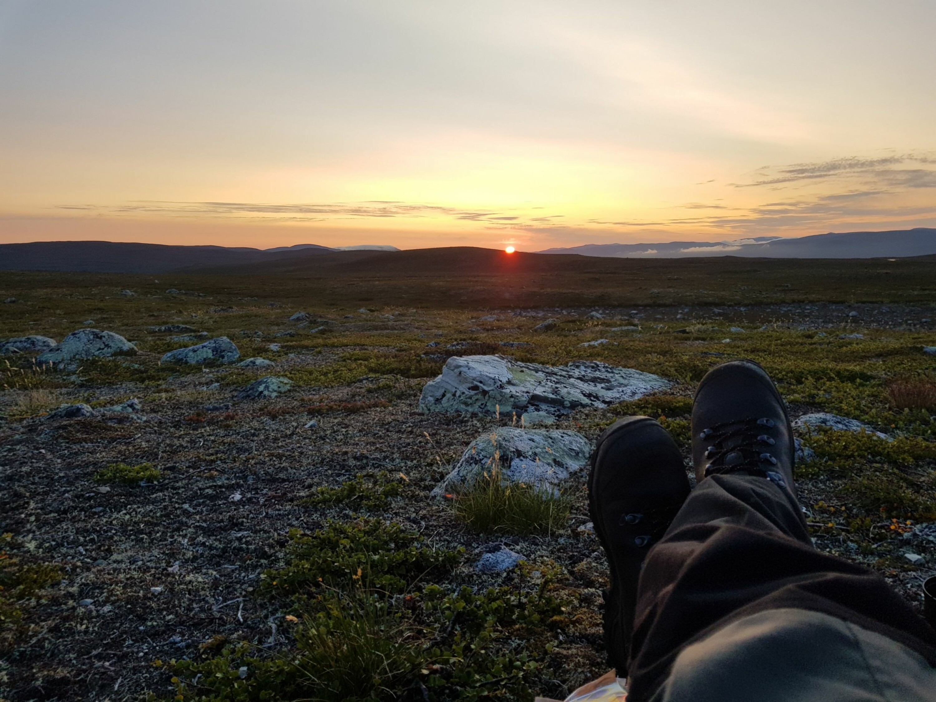 DAG GÅR MOT NATT: Å se en solnedgang er alltid en fin opplevelse.