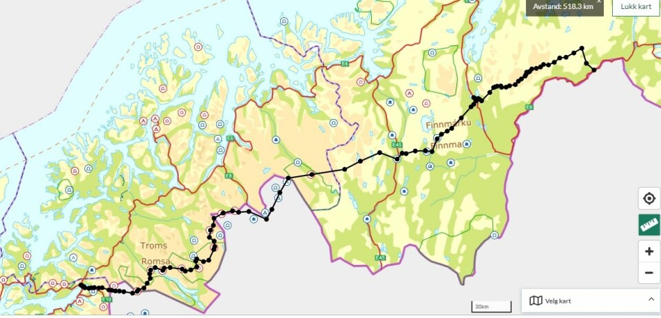 RuteplanleggingDet er mange veier til Rom, også når det gjelder å legge opp en rute til en ekspedisjon. Det er mange hensyn som må tas. Det kan være elvekryssinger, terreng, fiskemuligheter osv. Velger man å følge allerede opplagte stier og veier, vil man ofte ha et godt utgangspunkt. Men slikt finnes ikke alle steder. Å gå utenfor sti kan være både suksess og fiasko. Det kan bli suksess fordi man da finner de bortgjemte perlene, eller fiasko når man møter på uforutsette hindringer. På kartet får man ikke sett alle detaljer. Men det er lurt å bruke tid på å studere kart nøye og ikke minst prate med lokalfolk, hvis mulig.