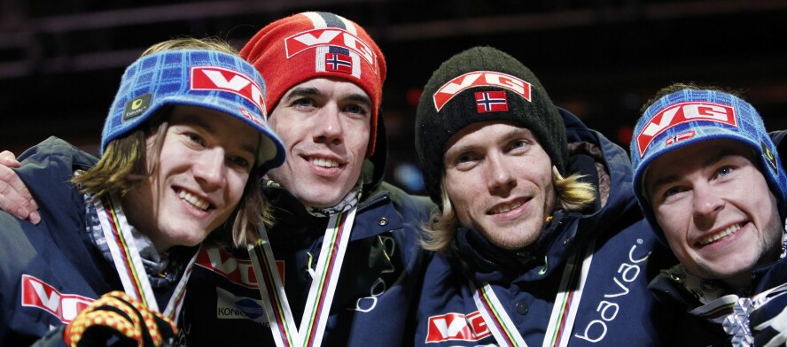 SØLVGUTTER: Bjørn Einar er god kjent i Holmenkollen. I 2011 tok han lagsølv i VM sammen med Tom Hilde, Anders Bardal og Anders Jacobsen.