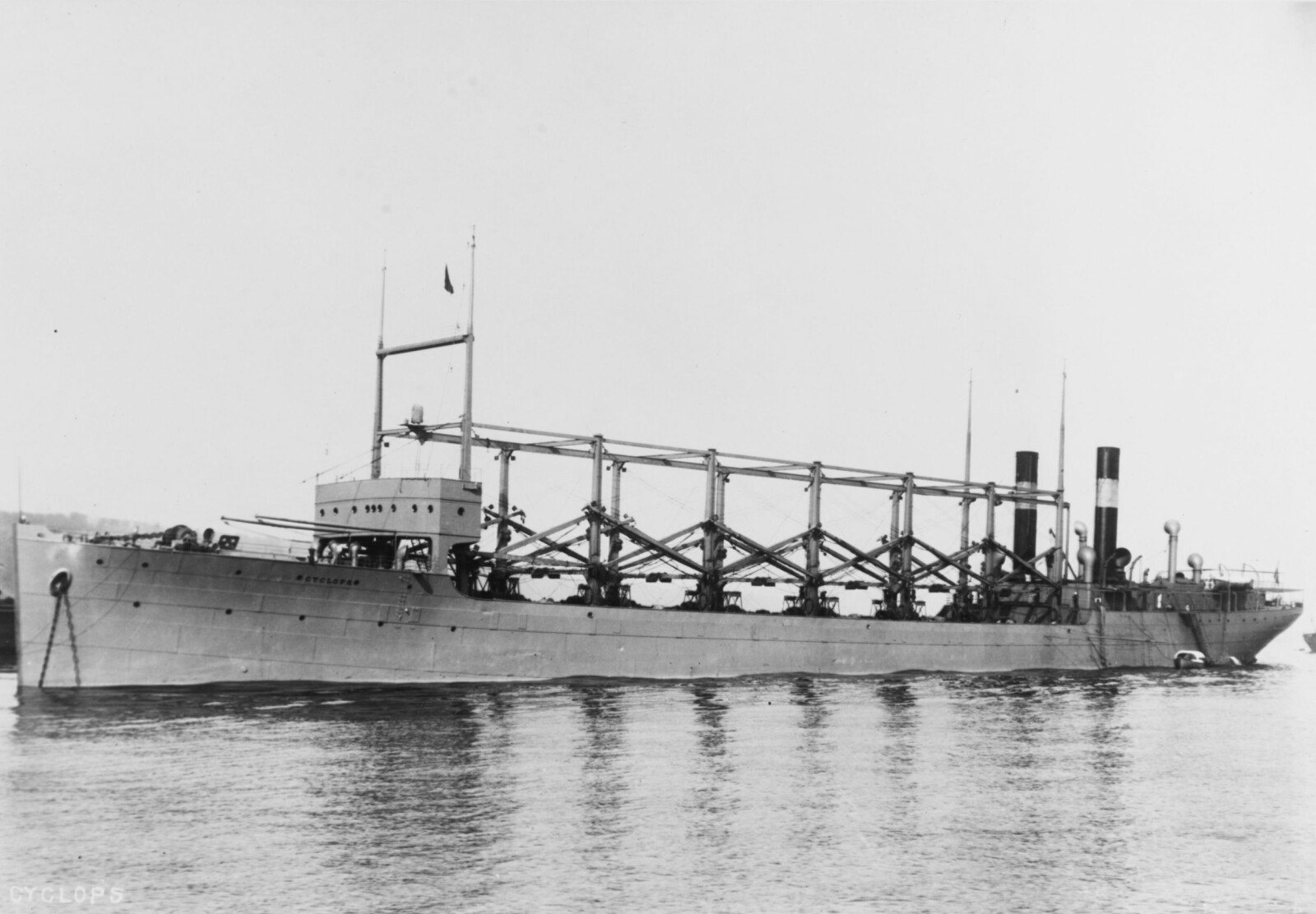 <b>TRE SØSTERSKIP BORTE:</b> Ingen signal, ingen nødmelding, ingen spor. USS Cyclops forsvant i Bermuda-triangelet i 1918. Senere forsvant de to søster­skipene på samme uforklarlige vis.