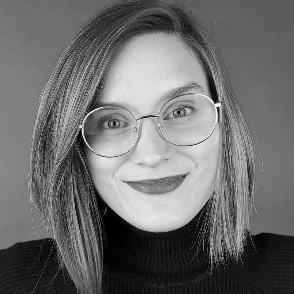 MER TILSTEDEVÆRELSE: Thea Winger er talentdirektør for Youtube-byrået Splay, og hun skulle ønske at Skatteetaten var mer tilstedeværende for å hjelpe selvstendige influensere med skatt.