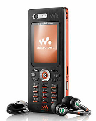 <b>SONY ERICSSON:</b> W880i var solgt inn som Walkman-telefonen. Dette var en riktig multimediemobil med stor fargeskjerm.