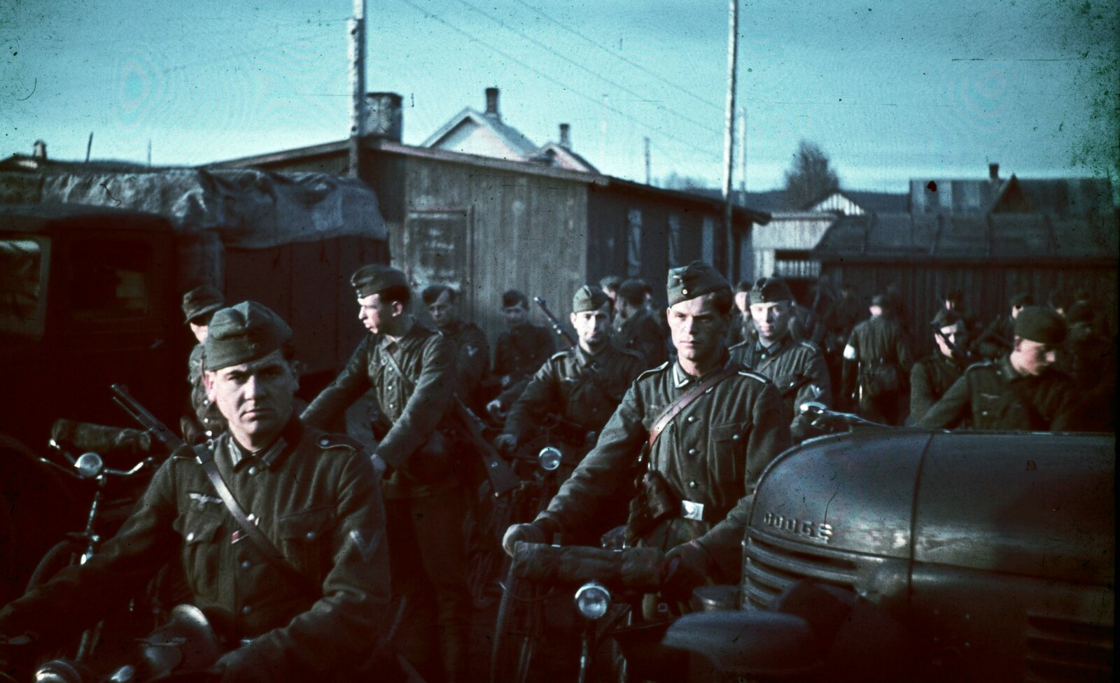 <b>SPEED-KRIEG:</b> Tyske soldater ble satt opp med amfetamin-preparatet Pervitin da de rykket inn i Norge. Effekten spredde frykt blant nordmenn som ble utsatt for de rusede soldatene. 