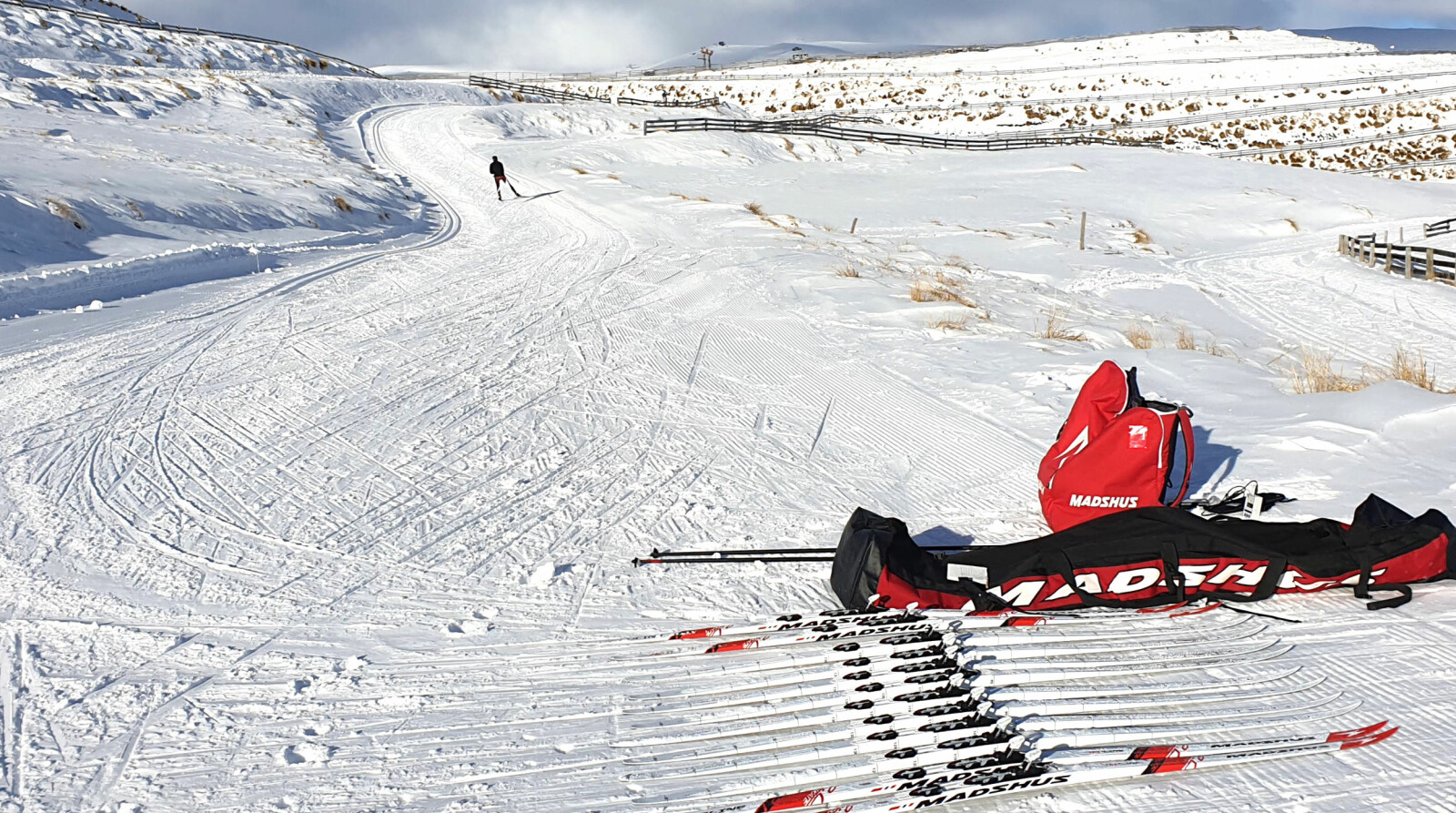 <b>OFRET SOMMERFERIEN:</b> Madshus sine utviklerne var borte i nesten tre uker i sommer for å teste nye ski på New Zea­land under vinterlige forhold.  