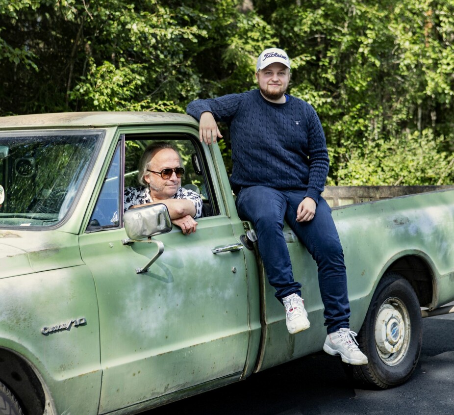 <b>PÅ TUR:</b> Levi importerte denne Chevroleten fra Amerika på 70 tallet. Da barna var små, elsket de å legge seg på lasteplanet og dra på tur med faren. <b>PÅ TUR:</b> Levi importerte denne Chevroleten fra Amerika på 70 tallet. Da barna var små, elsket de å legge seg på lasteplanet og dra på tur med faren.