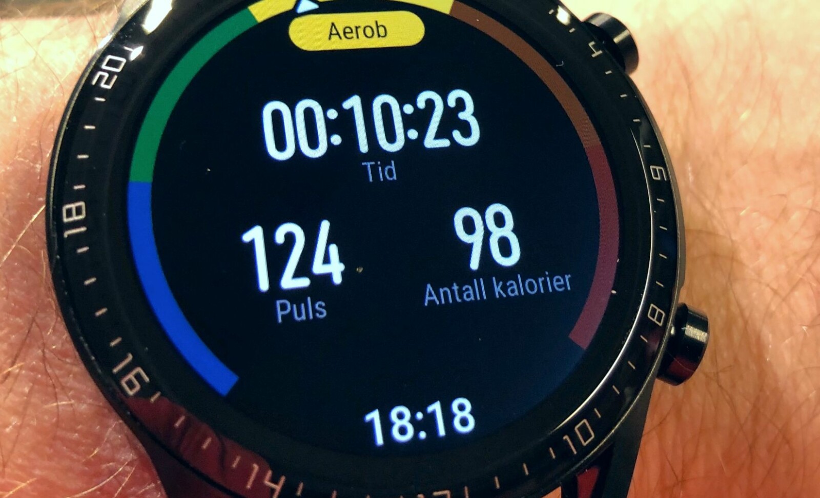 <b>PULSSONER:</b> Huawei Watch GT 2 hjelper deg til å trene i riktig pulssone.