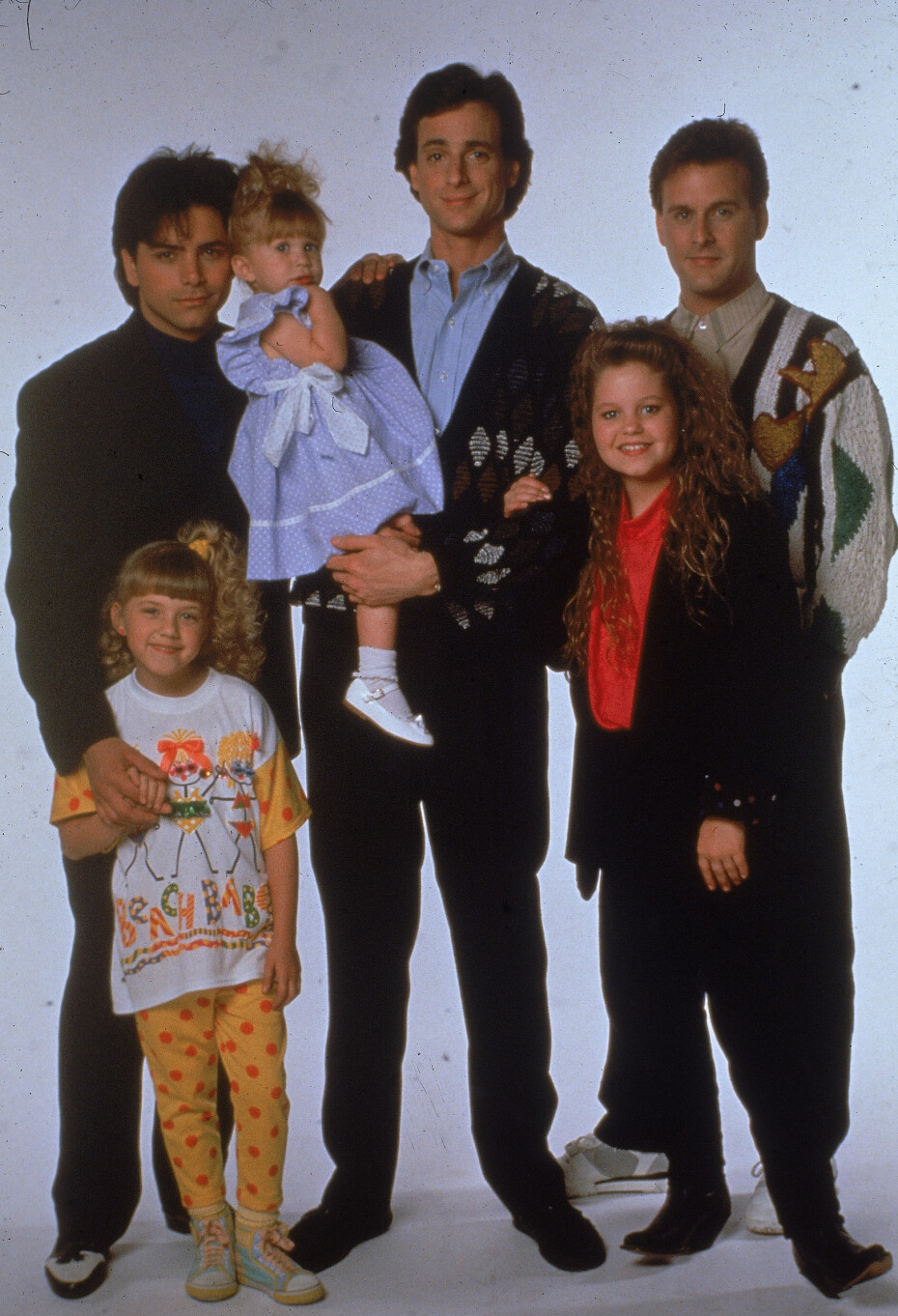 «UNDER SAMME TAK»: John Stamos (f.v.), Jodie Sweetin, Ashley eller Mary-Kate Olsen, Bob Saget, Candace Cameron og David Coulier spilte i den suksesfulle serien.