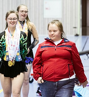 Katelyn Garbin (26) har vunnet 41 gull, fem sølv og fire bronsemedaljer som gymnast. Hun bor i egen leilighet på Emma Hjorth i Bærum, er forlovet og jobber på Aurora verksted ved siden av jobbe som hovedtrener i Stabekk turnforening. Katelyn Garbin (26) har vunnet 41 gull, fem sølv og fire bronsemedaljer som gymnast. Hun bor i egen leilighet på Emma Hjorth i Bærum, er forlovet og jobber på Aurora verksted ved siden av jobbe som hovedtrener i Stabekk turnforening.