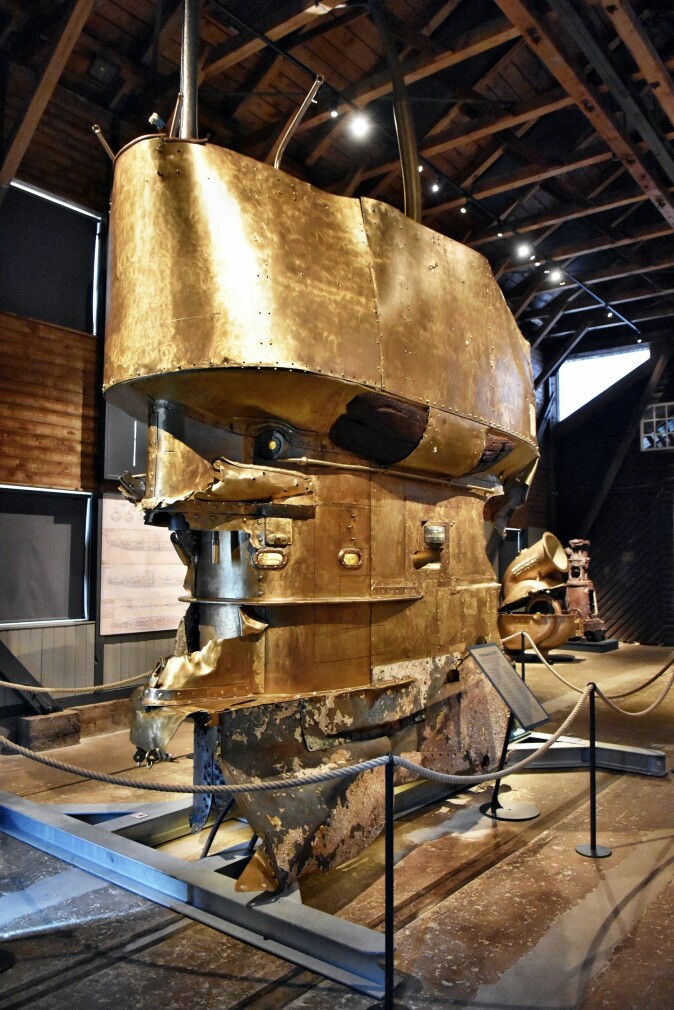 MUSEUMSGJENSTAND: E50s messingtårn står i dag utstilt på Sea War Museum Jutland.