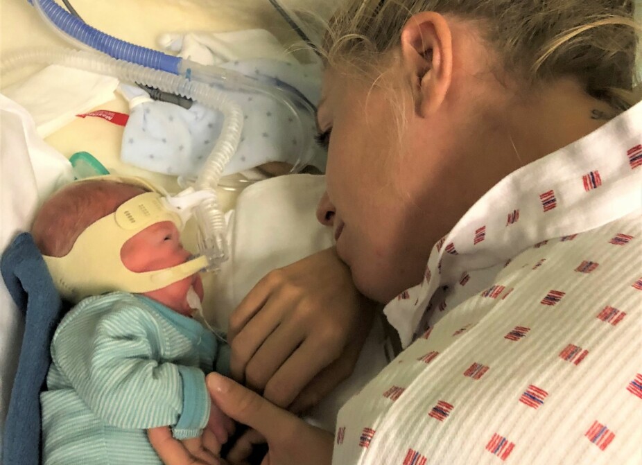OVERLEVDE: Mamma Rikke sammen med sønnen Andreas da han var tre måneder gammel. Han skulle egentlig hatt en tvillingsøster. OVERLEVDE: Mamma Rikke sammen med sønnen Andreas da han var tre måneder gammel. Han skulle egentlig hatt en tvillingsøster.