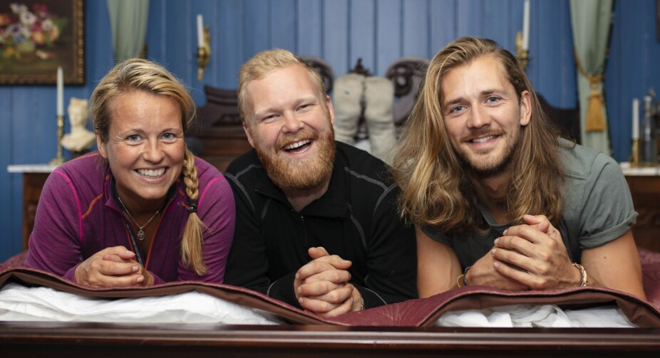 <b>NYE VENNER:</b> Her er Vibecke Garnaas fotografert sammen med «Farmen»-kollegene Mathias Pascual og Leif Kristian Tindeland. <b>NYE VENNER:</b> Her er Vibecke Garnaas fotografert sammen med «Farmen»-kollegene Mathias Pascual og Leif Kristian Tindeland.