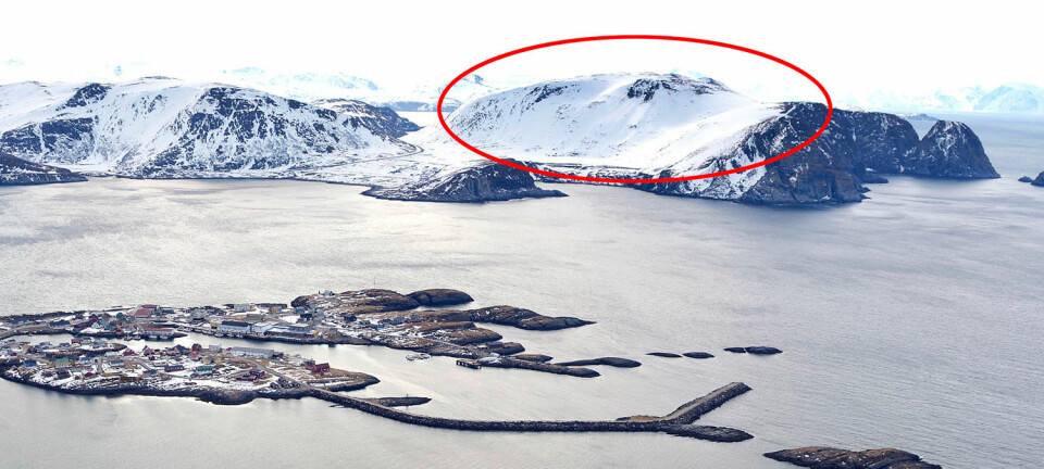 Mystisk russisk monument på toppen av norsk fuglefjell