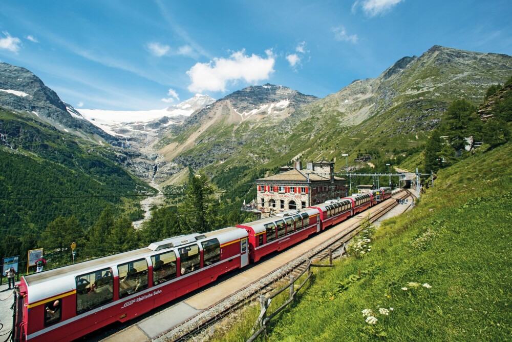 <b>ÅRET RUNDT:</b> Alp Grüm ligger i omgivelser som imponerer året rundt. 