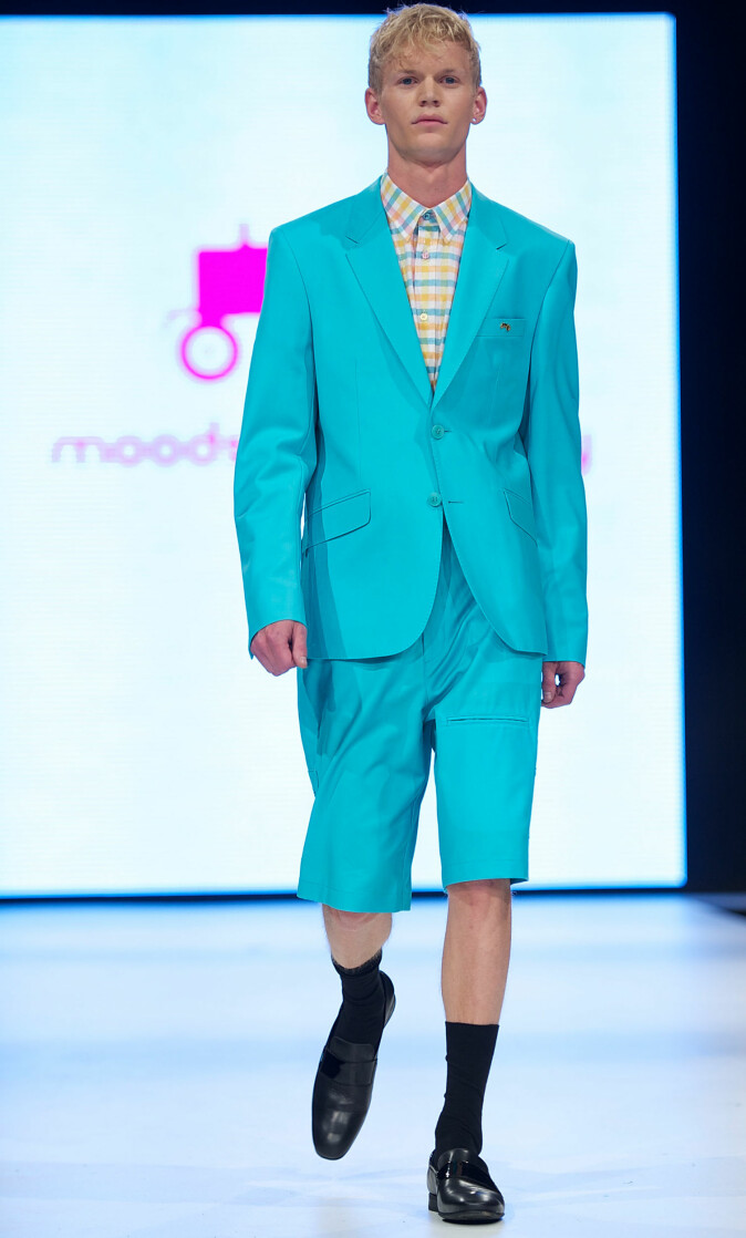 MORSOM DRESS: På catwalk-en er dette morsomt. På julebordet bør du styre unna.