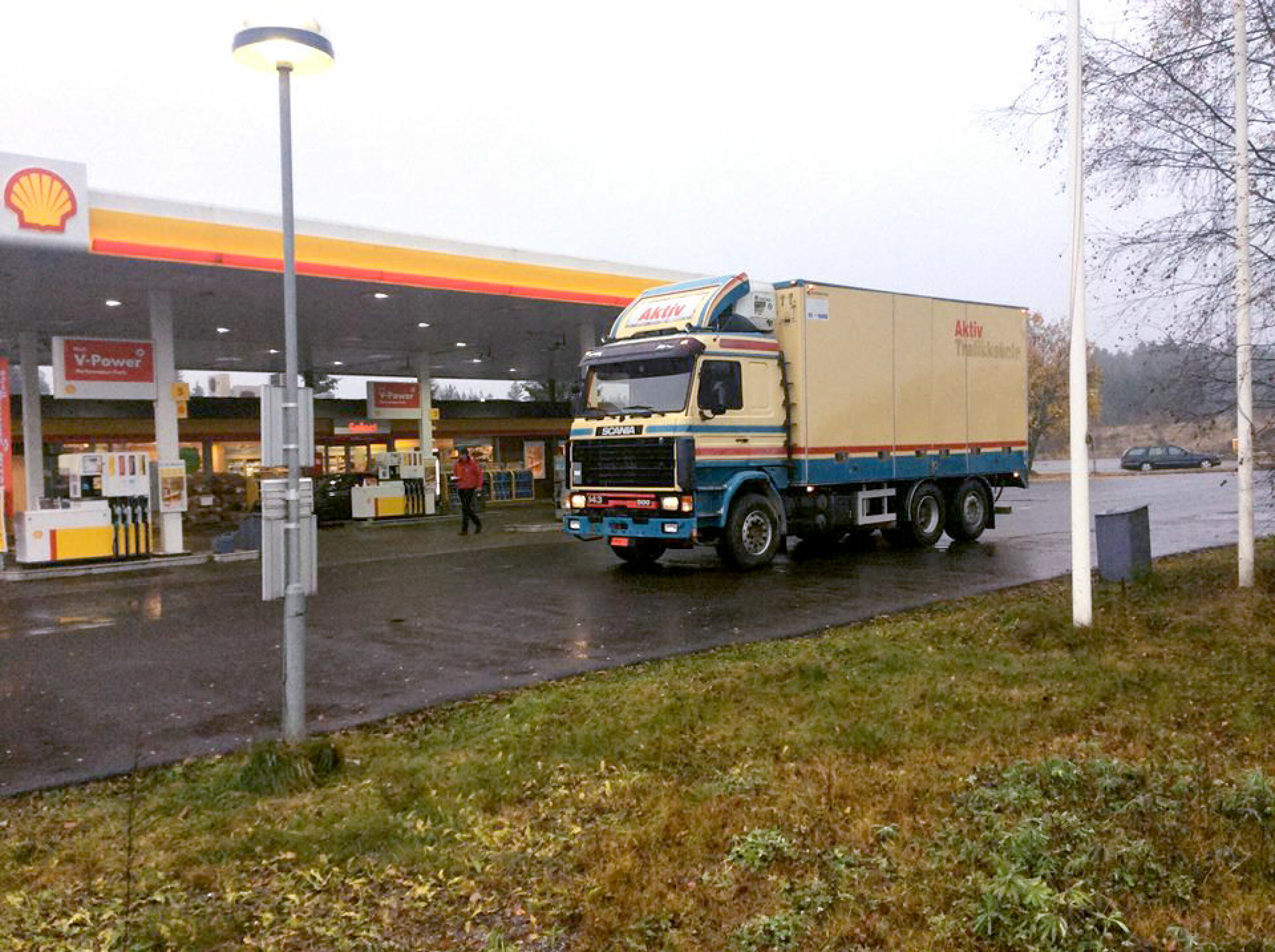 FØR: Slik så bilen ut før restaurering.