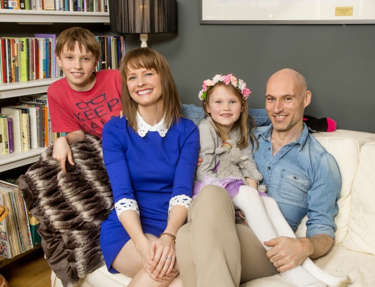 <b>FINT FIRKLØVER:</b> Her er Lisa og familien samlet hjemme i London i 2015.