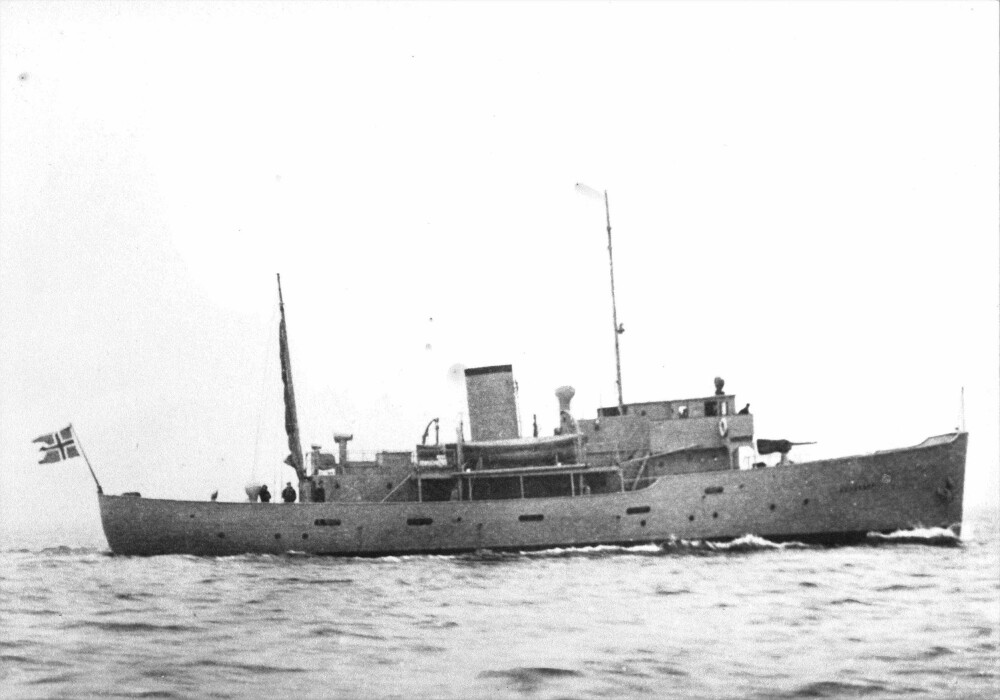 <b>HISTORISK:</b> Kystvaktskipet KNM Nordkapp klarte ikke bare forsinke tyskernes invasjons­flåte. Det skjøt også fire granater ved Glomfjord 9. april 1940 som trolig preget resten av 2. verdenskrigs gang.