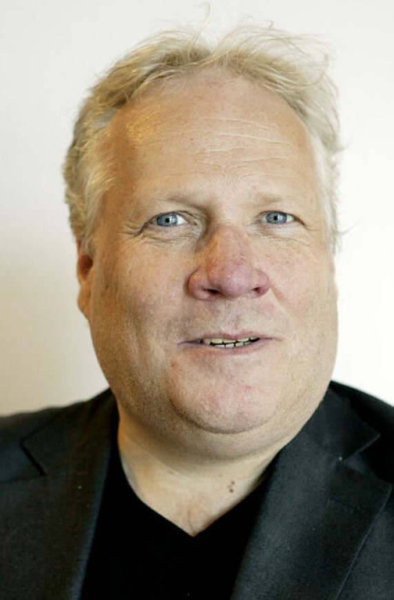 Her og Nås kongeekspert Roger Øversveen tror Harry og Meghans ønske om å løsrive seg fra kongehuset kan bli komplisert. Her og Nås kongeekspert Roger Øversveen tror Harry og Meghans ønske om å løsrive seg fra kongehuset kan bli komplisert.