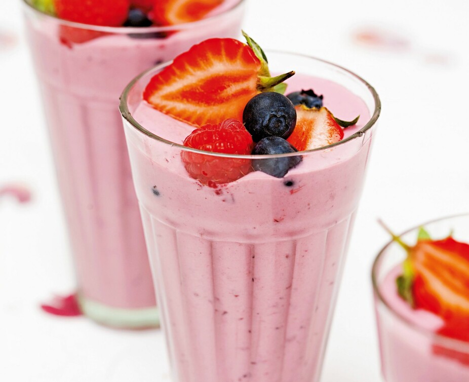 SMOOTHIE: Oppskriften er fra "Lavkarbo – husmannskost" av Anna Hallen, Lille Måne Forlag. SMOOTHIE: Oppskriften er fra "Lavkarbo – husmannskost" av Anna Hallen, Lille Måne Forlag.