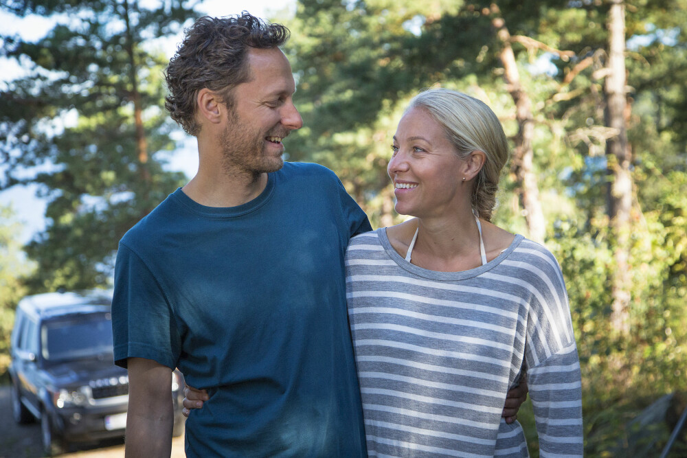<b>TV-FAVORITTER:</b> Straks er det klart for syvende sesong av Neste sommer på TV Norge. Janne Formoe beskriver teamet bak serien som verdens finest gjeng. Her sammen med ektemannen i serien, Trond Fausa Aurvåg. <b>TV-FAVORITTER:</b> Straks er det klart for syvende sesong av Neste sommer på TV Norge. Janne Formoe beskriver teamet bak serien som verdens finest gjeng. Her sammen med ektemannen i serien, Trond Fausa Aurvåg.