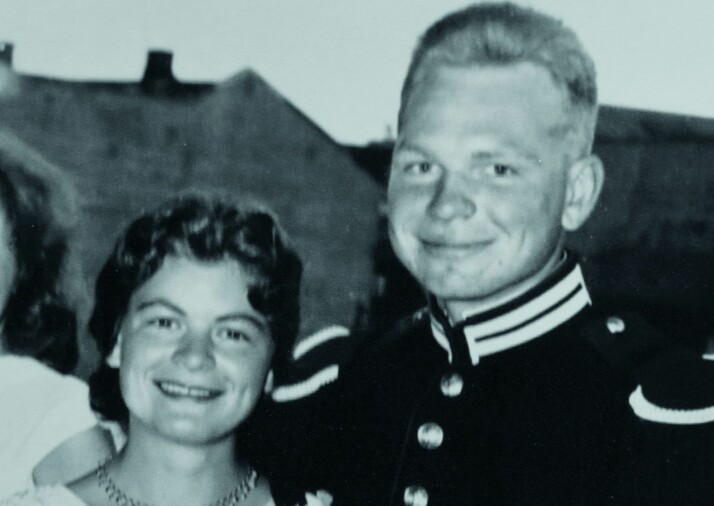 Stormende forelskede 18-åringer på Gardeballet i 1959.
