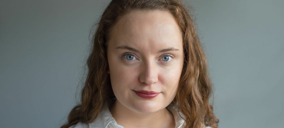 Ane satt ved siden av nordmenn mens de sveipet på Tinder – dette fant hun ut