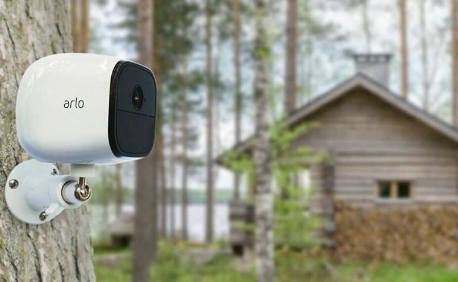 ALT I ETT: Et kamera med bevegelsesdetektor varsler deg og sender video til telefonen når noe skjer. ALT I ETT: Et kamera med bevegelsesdetektor varsler deg og sender video til telefonen når noe skjer.