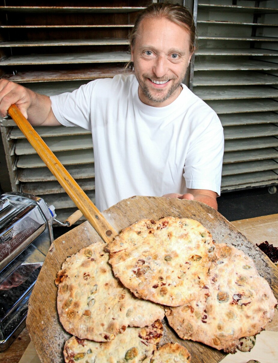 Sprø entusiast: Emmanuel Rang fra Åpent Bakeri byr på sine beste tips til hvordan lage knallgode knkkebrød