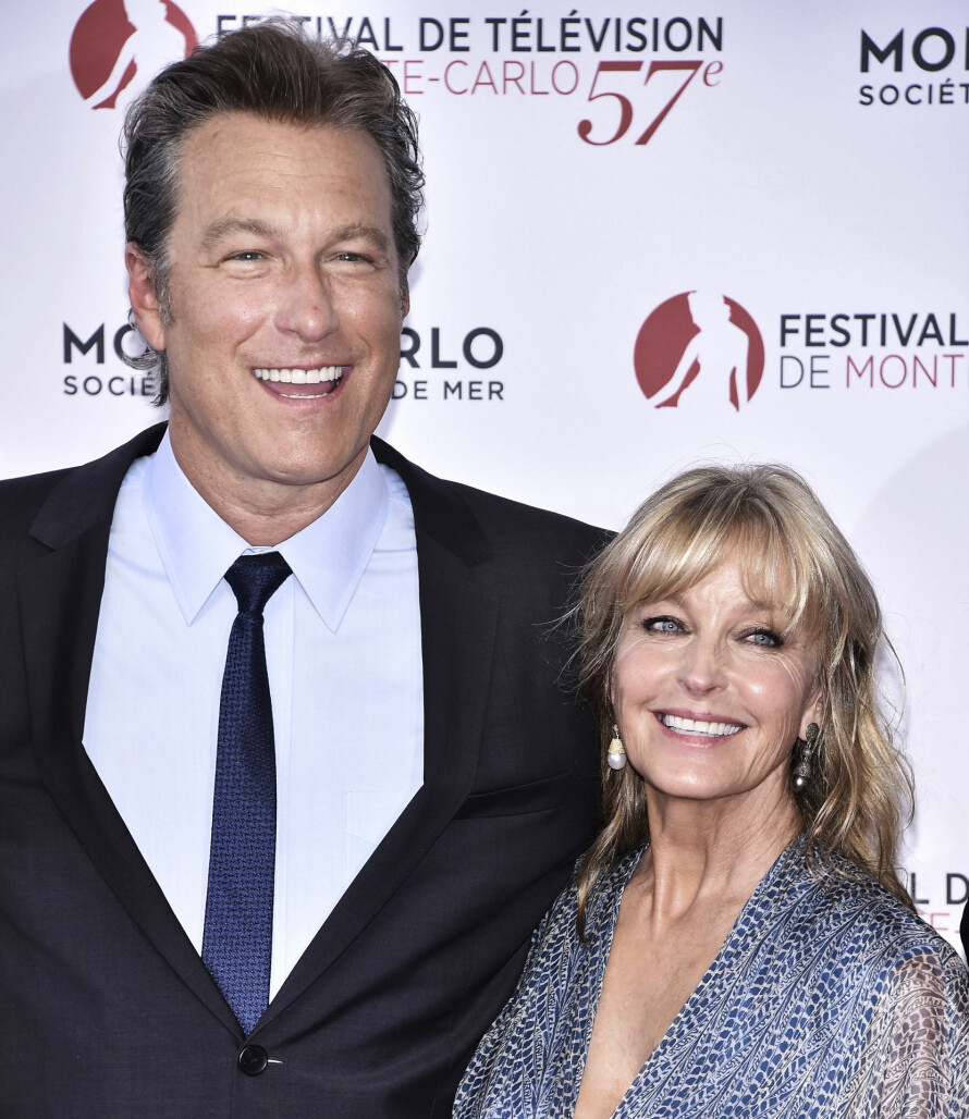 FLOTT PAR: Bo Derek har vært kjæreste med John Corbett i snart 20 år, men tror ikke de kommer til å gi hverandre et «ja».