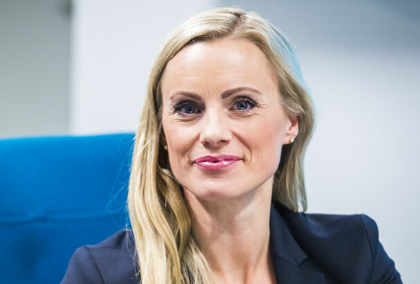 ENGASJERER SEG: Silje Sandmæl er forbrukerøkonom i DNB og tv-profil på TV3. Hun ber foreldre tenke seg om før de pøser ut penger på barna.