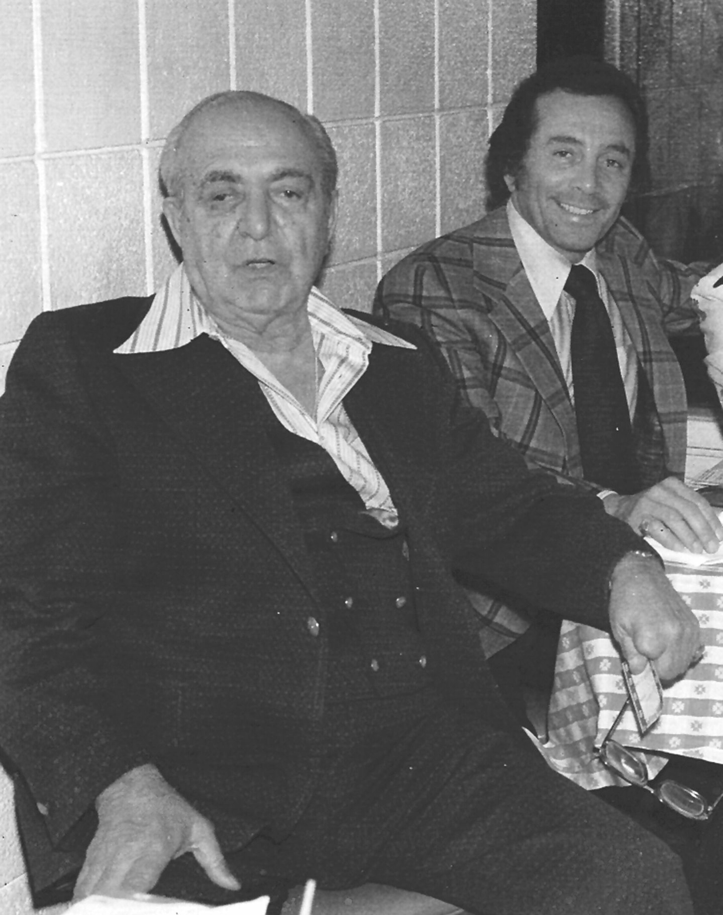 DØDENS MENTOR: Pennsylvanias mafiaoverhode Russell Bufalino var Frank Sheerans mentor og venn. Bufalino var dypt inne i Teamsters, og var ifølge Charles Brandt den som ga Sheeran ordren om å ta Hoffa. Her med Al Martino (til høyre) som spilte Johnny Fontane i Gudfaren-filmene.