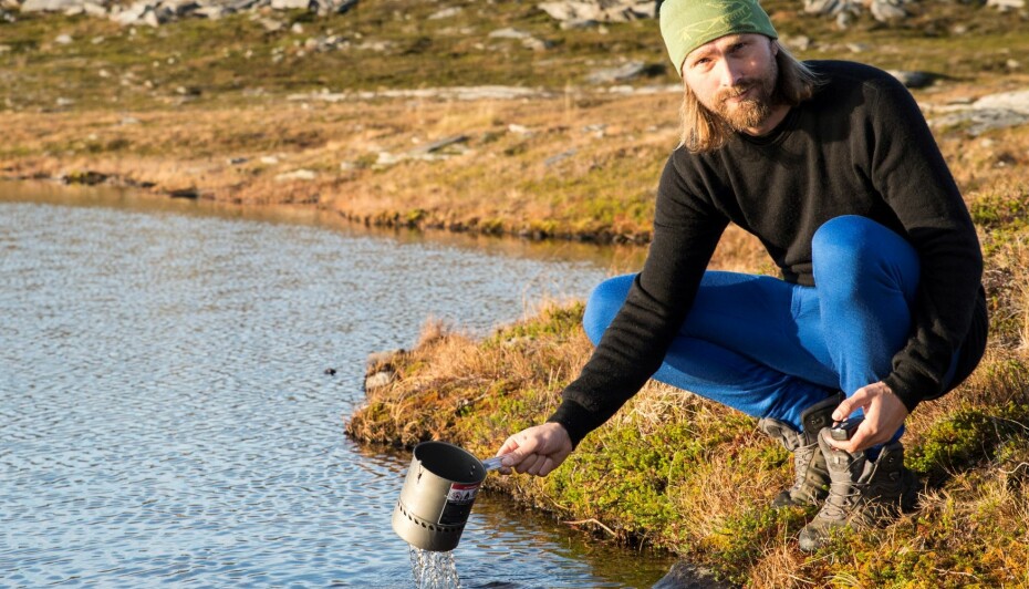 VITENSKAPELIG: Randulf Valle er programleder for podkasten «Uteliv» og bruker bakgrunnen som forsker når han skriver og snakker om turutstyr.