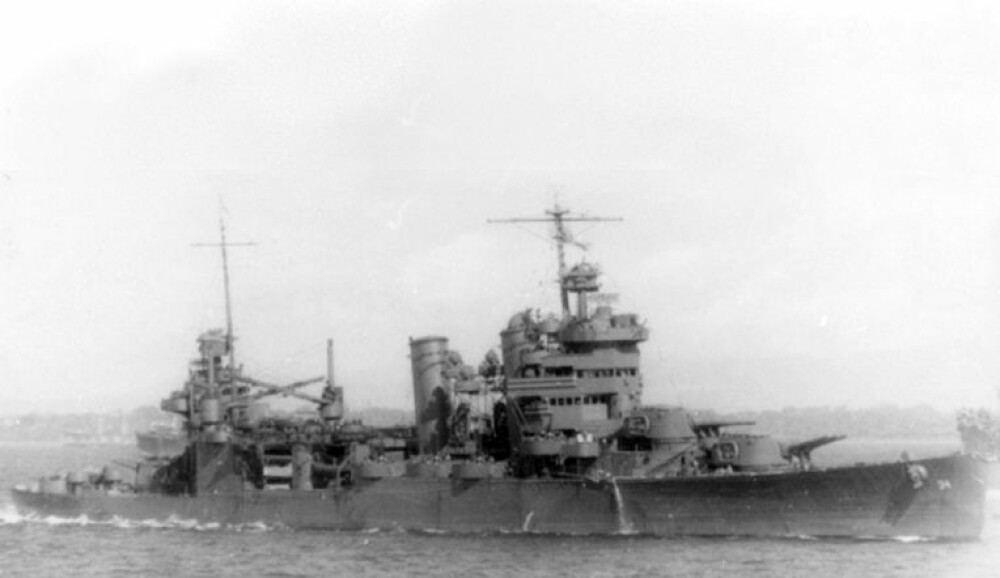 <b>KLAR FOR KRIG:</b> «USS Astoria» fotografert utenfor Guadalcanal i 1942.