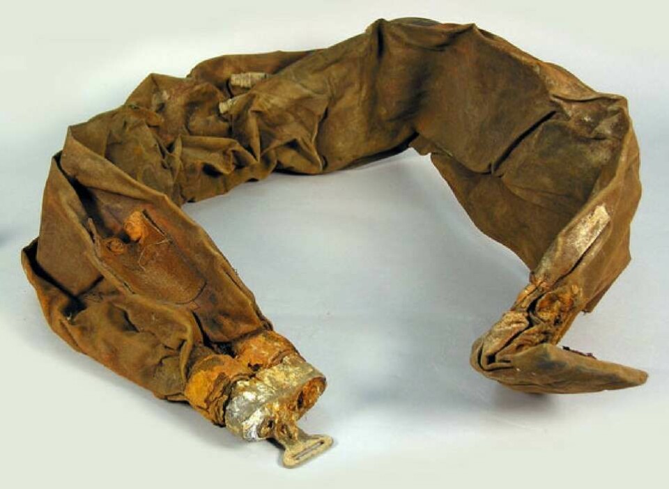 REDNINGEN: Et livbelte av denne typen reddet livet til Elgin Staples to ganger.