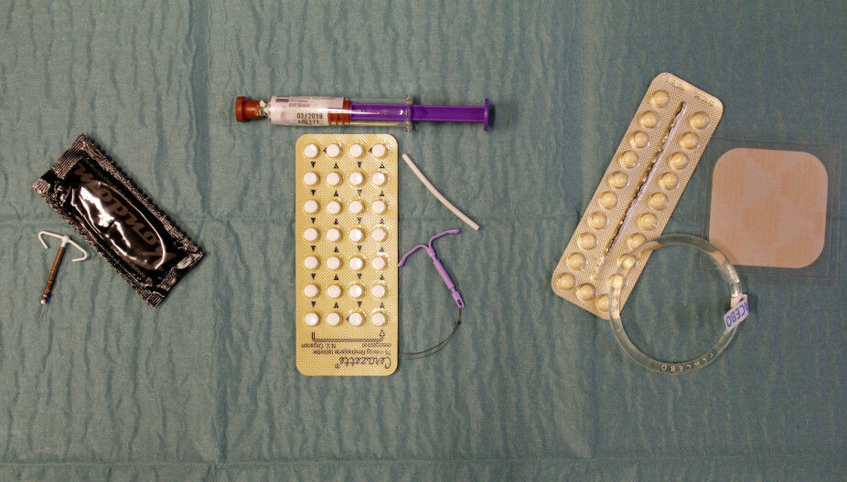 HVA BØR MAN VELGE: Hvilket prevensjonsmiddel bør man velge for å sikre seg best mot graviditet? Fra venstre: kobberspiral, kondom, p-sprøyte, p-piller med 28 piller på brettet, hormonspiral, p-stav, p-piller med 21 piller på brettet, p-ring og p-plaster.