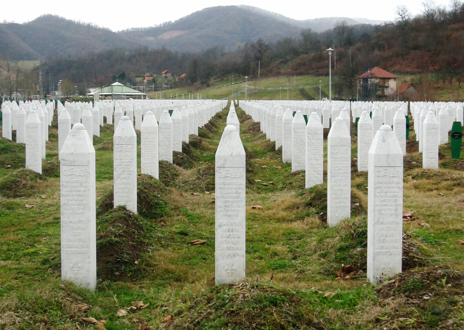 <b>ÅPNE SÅR:</b> Borgerkrigen i Jugoslavia bygget seg opp over ti år. I år er det 30 år siden krigsutbruddet og 25 år siden massakren i Srebrenica som forandret verdens syn på innblanding i borgerkriger. 
