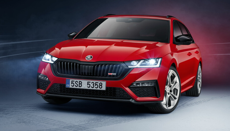 PLUG IN-RS: Skoda Octavia RS iV. PLUG IN-RS: Skoda Octavia RS iV.
