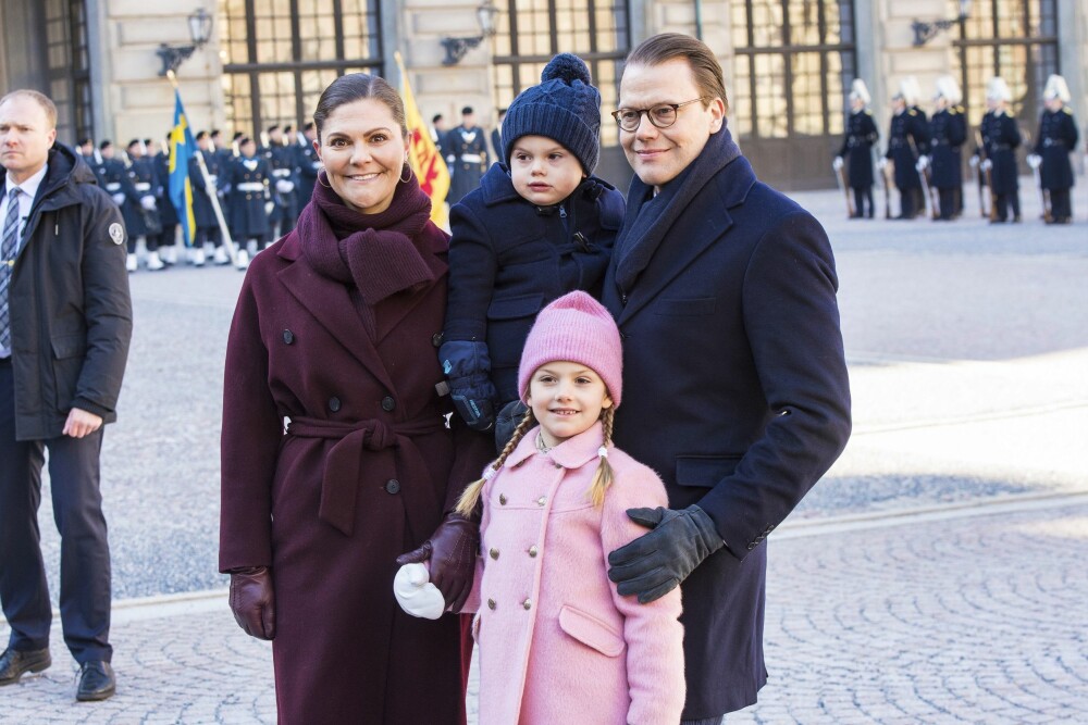 <b>INGEN FEST:</b> Kronprinsesse Victoria feirer vanligvis sin navnedag på Stockholm slott sammen med prins Daniel, prinsesse Estelle og prins Oscar. Slik ble det ikke i år.