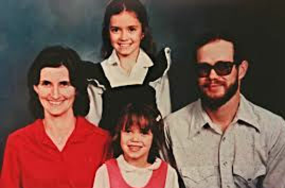 <b>FAMILIELYKKE:</b> Joan, Michelle og Christe var på jentetur, mens pappa Hal var igjen hjemme i Ohio. Fordi han brukte noen dager på å melde familien savnet, ble han en kort tid mistenkt for å ha tatt livet av dem.