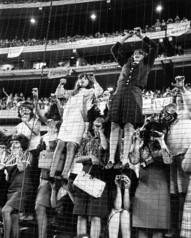 <b>SHEA STADIUM:</b> Konserten på Shea Stadium i New York i august 1965. De <br/>55 000 hysteriske tenåringene tok fullstendig av.
