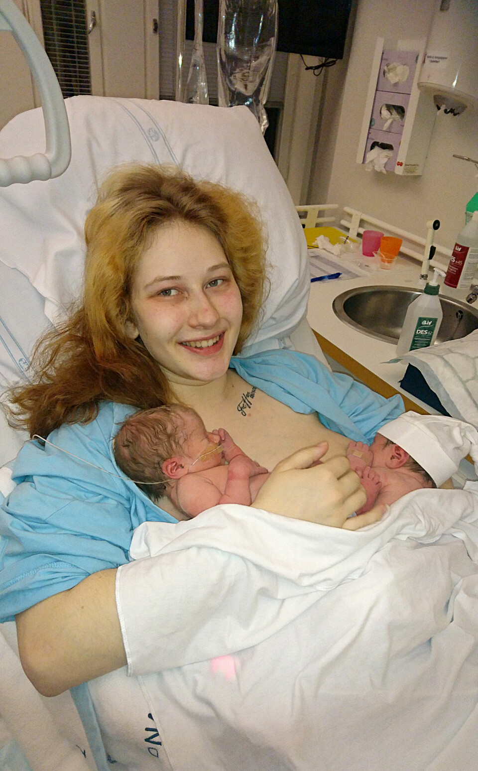 STOLT: Niffi lå på sykehuset i 13 dager med Wilma og Ludwig.