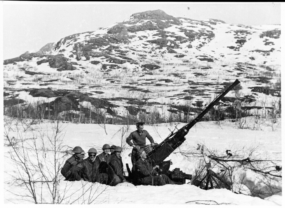<b>PR-JIPPO:</b> Winston Churchill sendte britiske styrker til Narvik våren 1940, men ikke for å hjelpe Norge å bli kvitt tyskerne. Hensikten var å vise at tyskere ikke var usårbare − og så dra så fort som mulig.