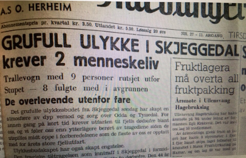 AVISOVERSKRIFT: Dette er en faksimile fra Hardanger Folkeblad rett etter dødsulykken med Mågelibanen i 1955.