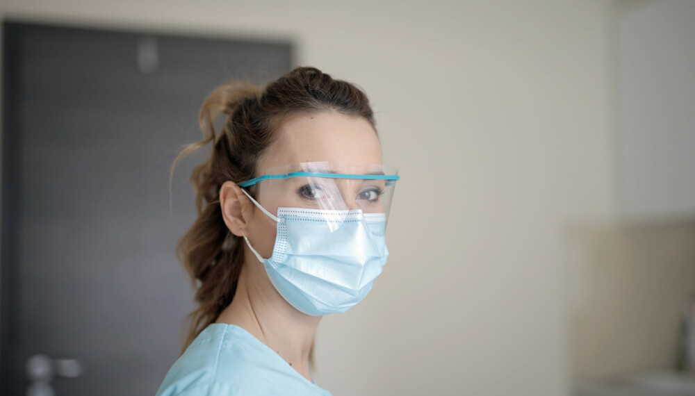 ENESTE SOM HJELPER: Kinesiske forskere mener at ansiktsmasker er det eneste som hjelper for å hindre at koronaviruset skal blusse opp igjen.