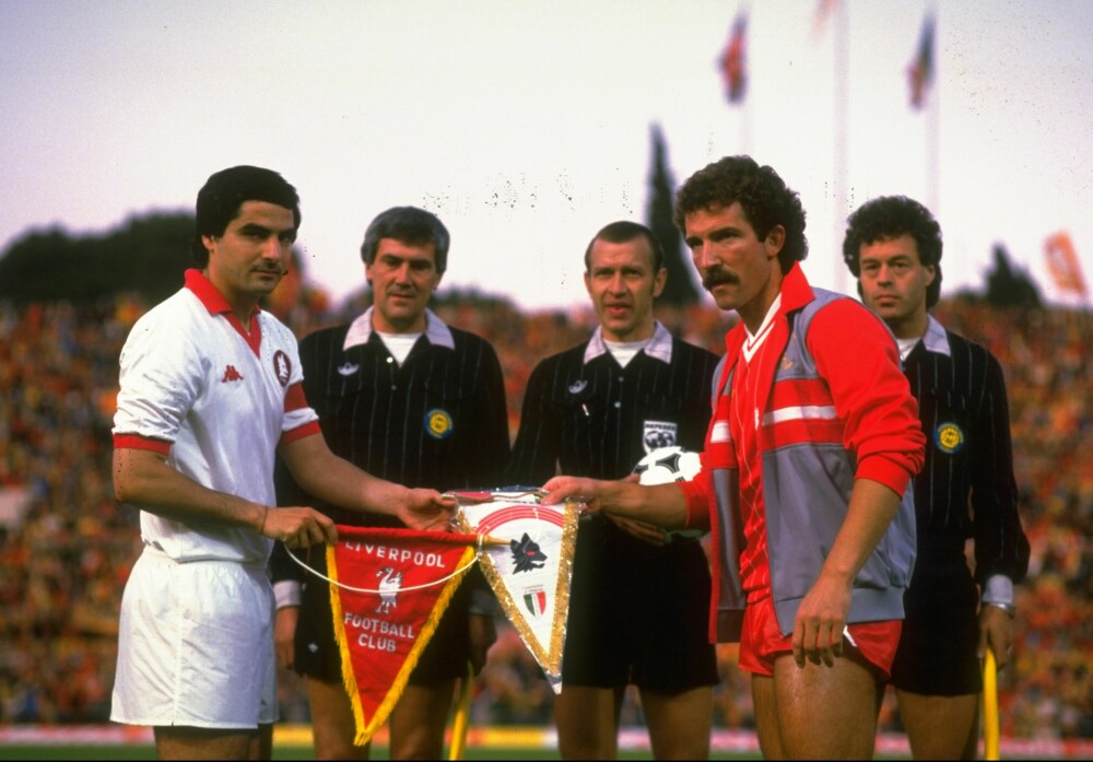 <b>SKJEBNESVANGERT:</b> Roma tapte Europacupfinalen mot Graeme Souness (til h.) og Liverpool i 1984. Kaptein Ago Di Bartolomei kom seg aldri over nederlaget i straffekonken.