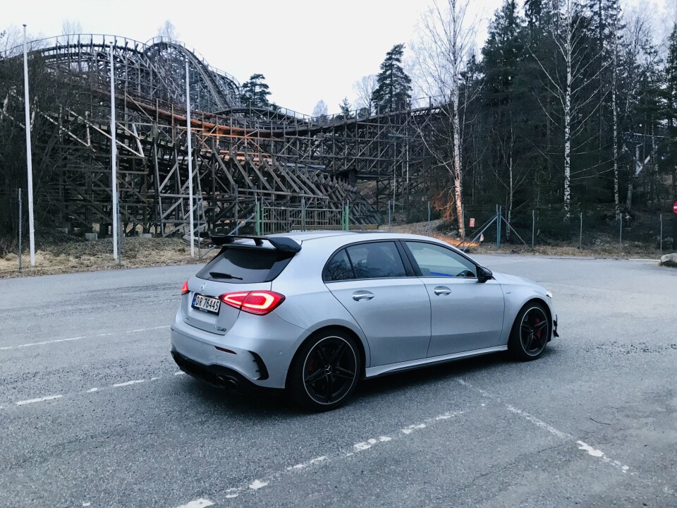 KRAFTIGST: Mercedes-AMG A 45 S 4Matic+ har verdens kraftigste serieproduserte toliter under panseret. Ryktene sier at pluss-versjone av nye Audi RS 3 vil ga 450 hk, men den har 2,5-liters motor.