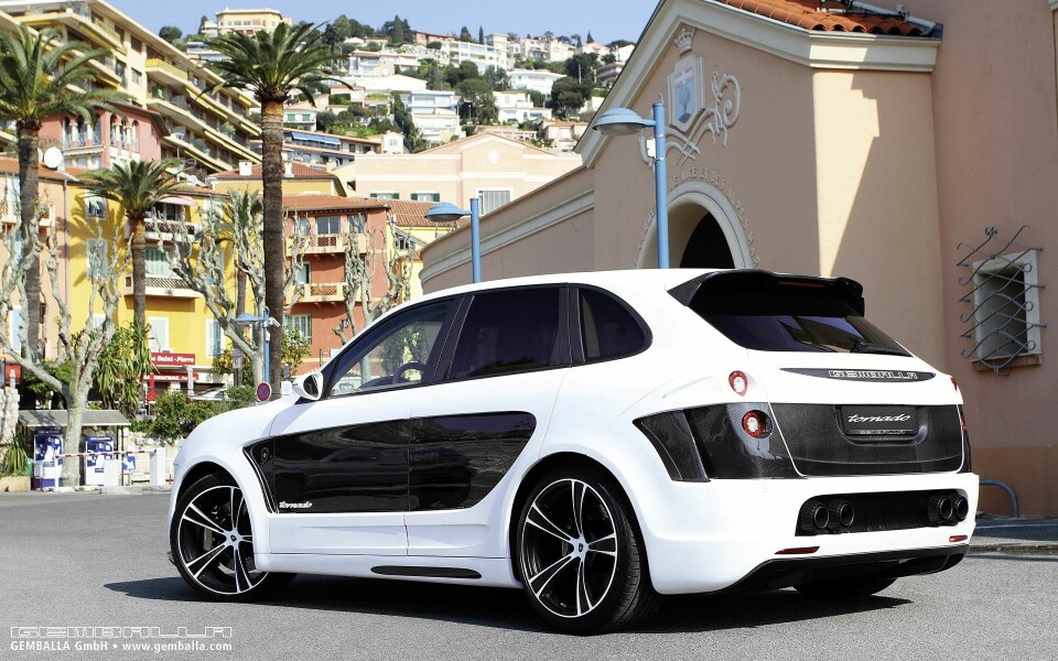 VIRVELVIND: Gemballa Tornado basert på Porsche Cayenne Turbo.