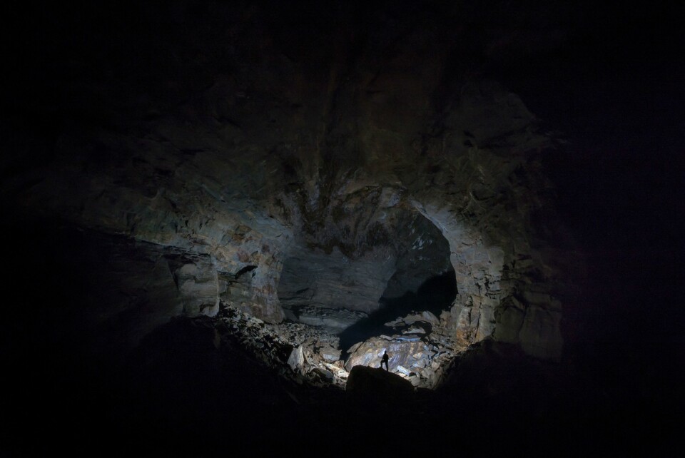 Svarthamarhola i Nordland, er som hentet ut fra et eventyr, mener fotograf Johnny Haglund.
